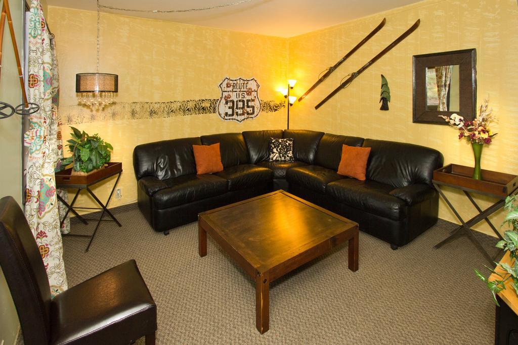 Moderne Hostel Mammoth Lakes Esterno foto